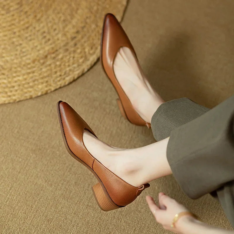 Helen | Escarpins classiques à talons carrés