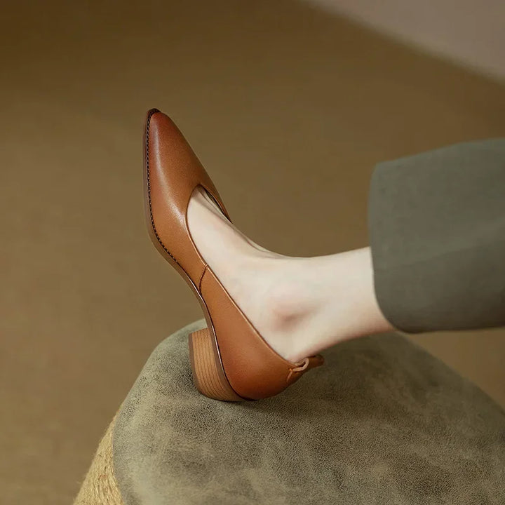 Helen | Escarpins classiques à talons carrés