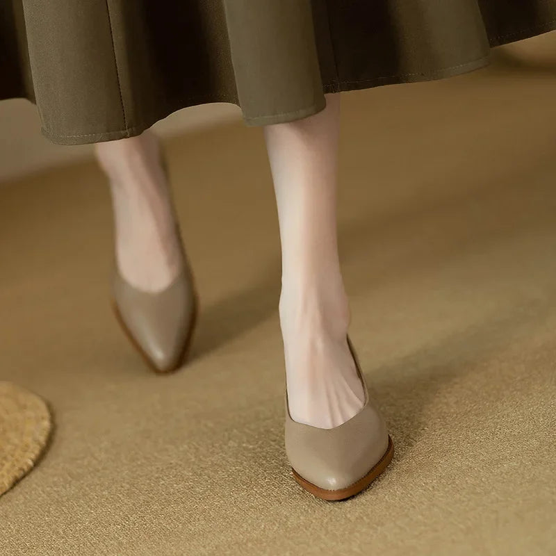 Helen | Escarpins classiques à talons carrés